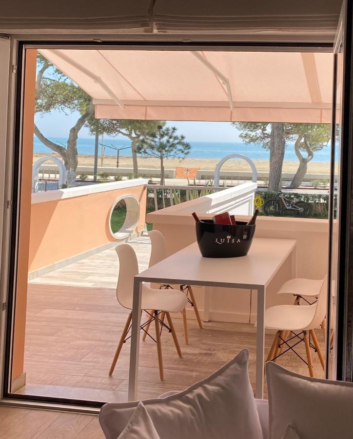 Appartamento Fronte Mare Villa Lory Lignano Sabbiadoro Eksteriør bilde